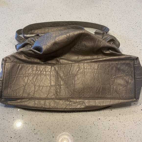 Silver/ grey rhinestone Purse - Picture 6 of 8